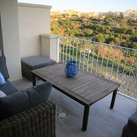 Daydream Flat Qala